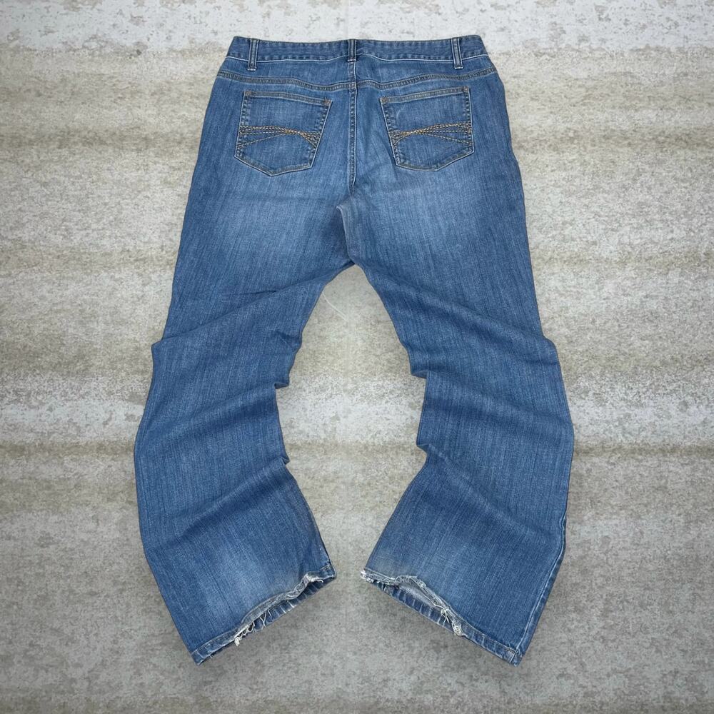 Vintage Y2K Tommy Hilfiger Jeans 34x30 Flared Medium Wash Denim